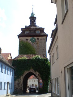 Oberer Turm in Leutershausen, Altmühltal-Radweg